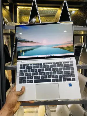 Laptop HP EliteBook 1040 G8 16GB Intel Core i7 SSD 512GB