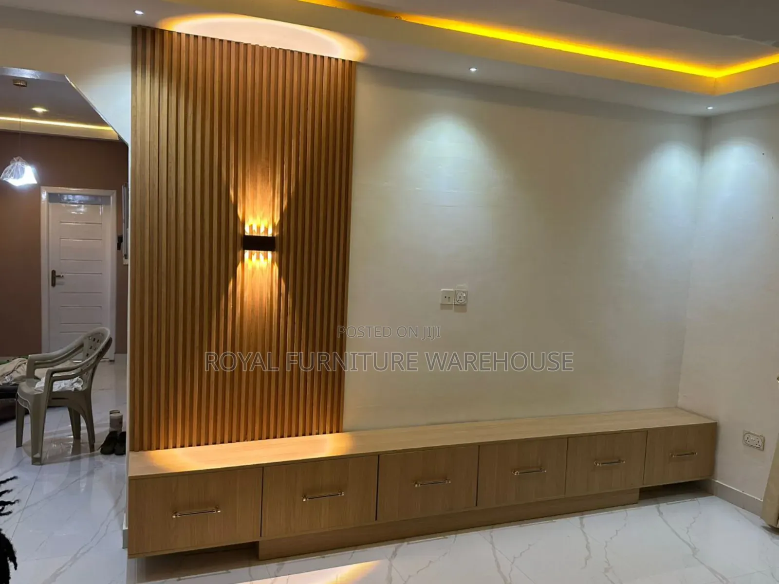 Customize Modern Tv Wall Unit