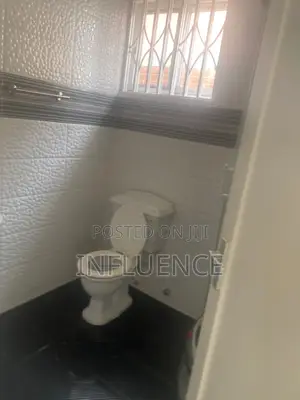3bdrm House in Lakeside, East Legon for rent