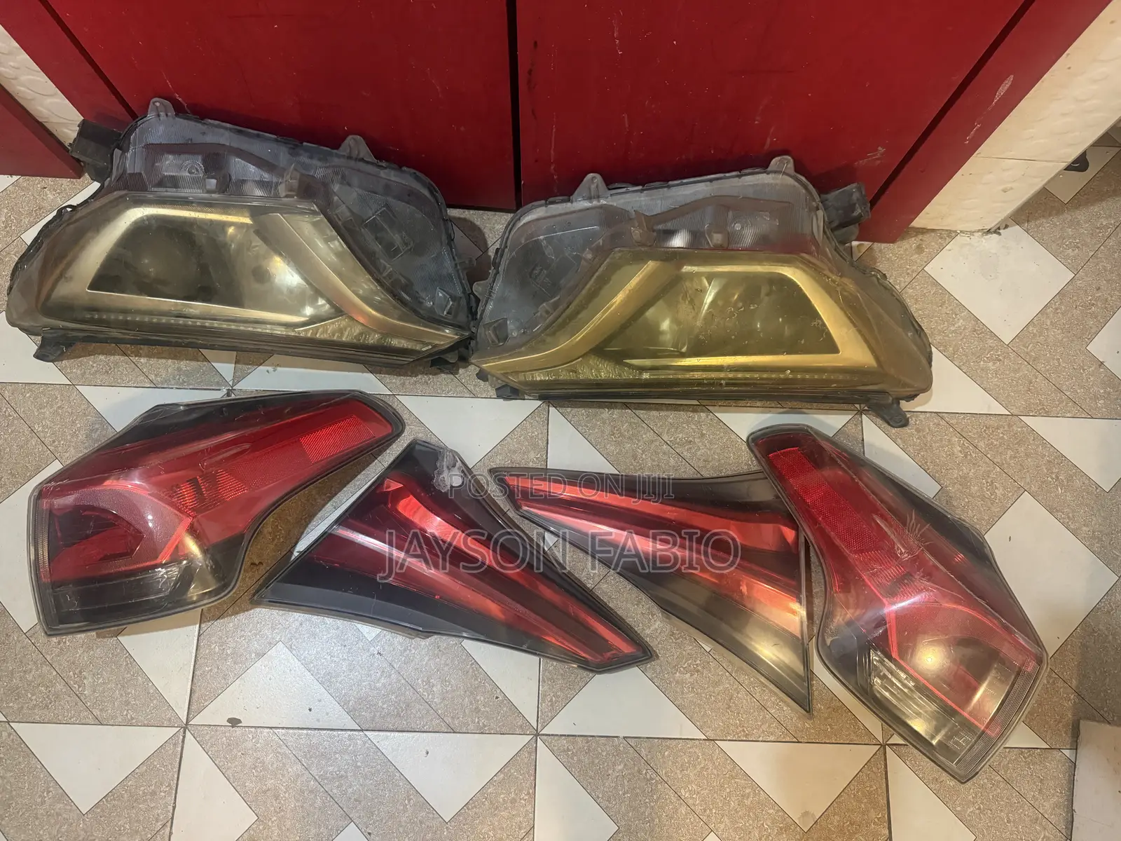 2016/17/18 Toyota Rav 4 Headlights and Taillights Pair