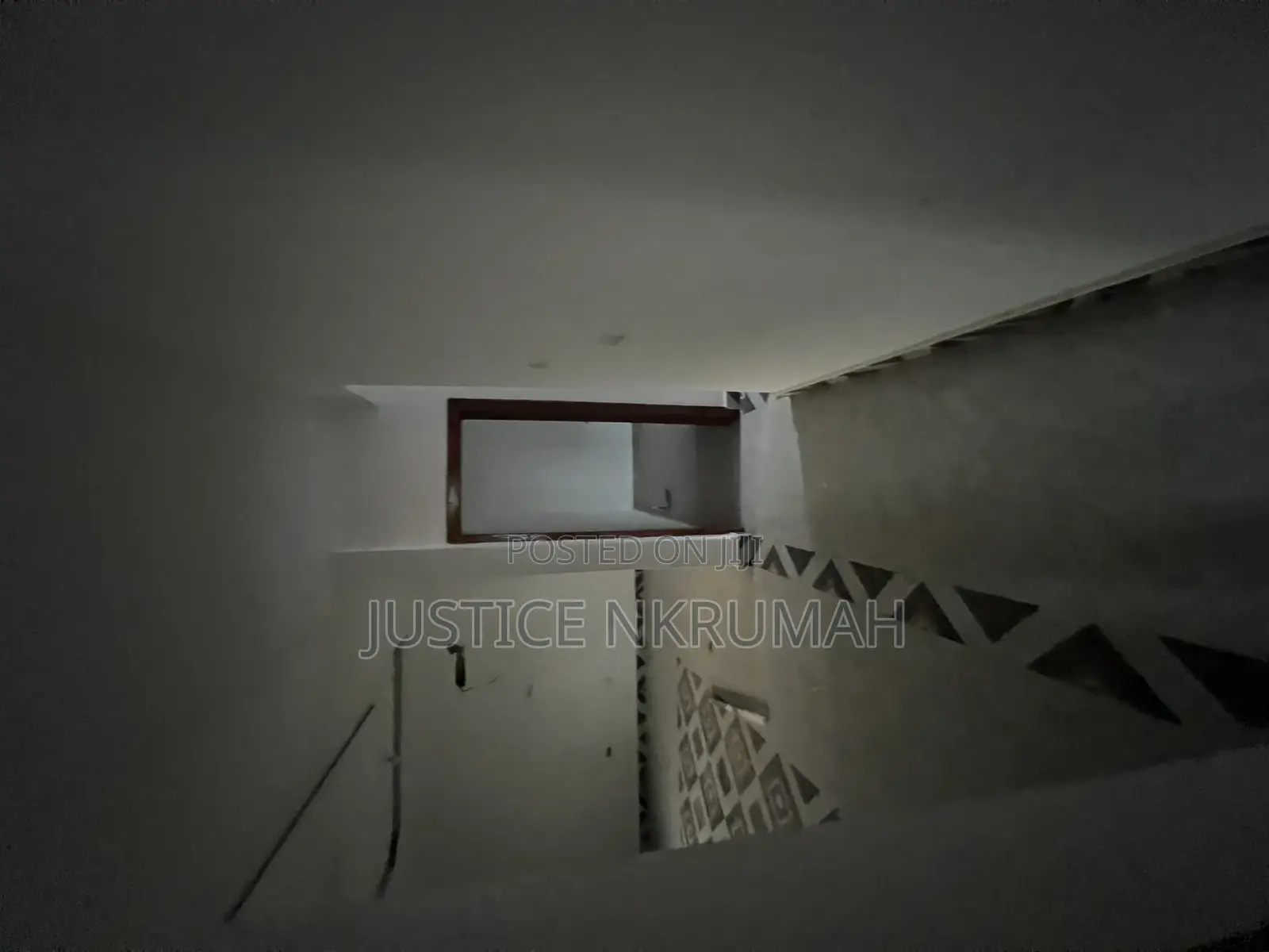 3bdrm Apartment in Mr Justice Estate, Old Barrier for rent