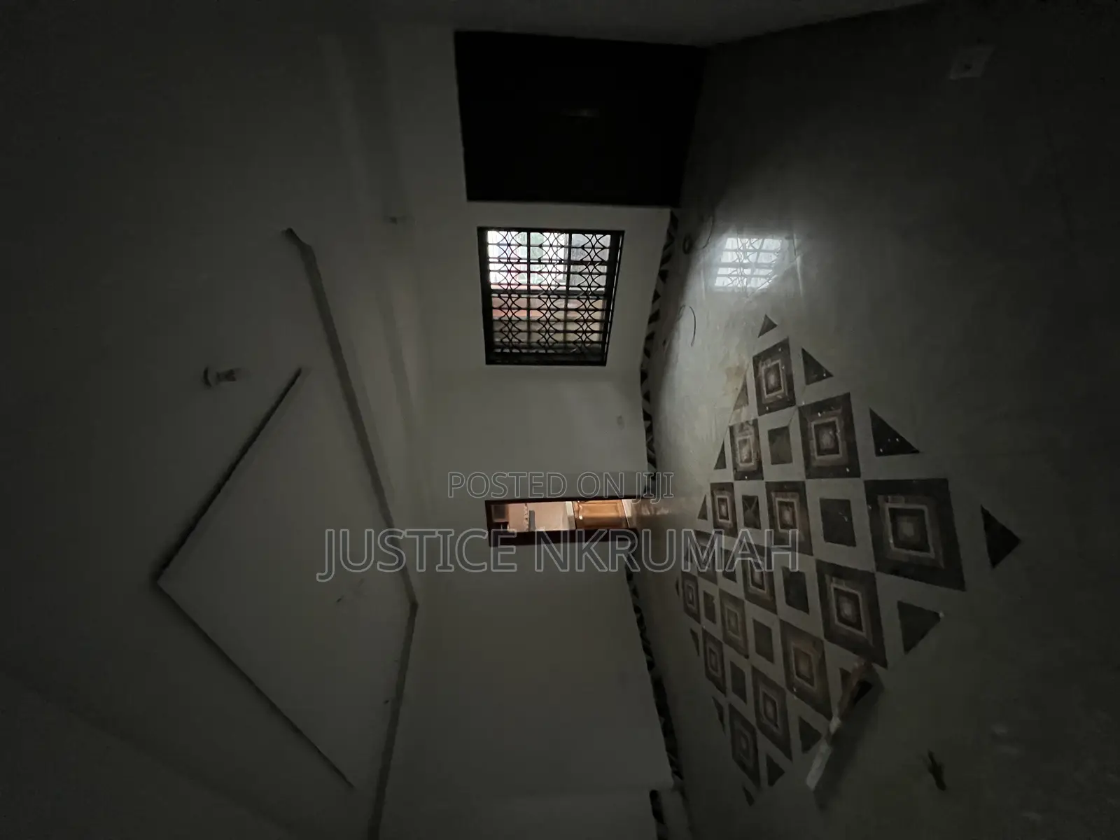 3bdrm Apartment in Mr Justice Estate, Old Barrier for rent