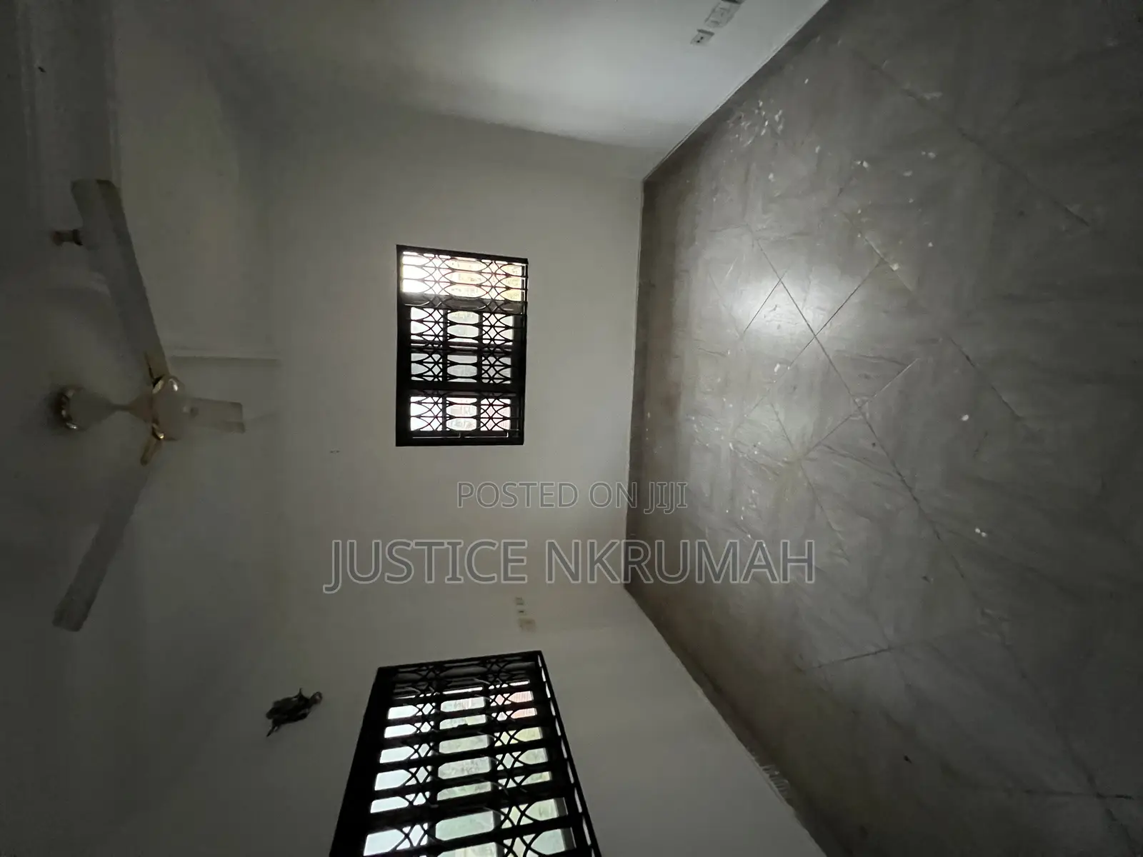 3bdrm Apartment in Mr Justice Estate, Old Barrier for rent