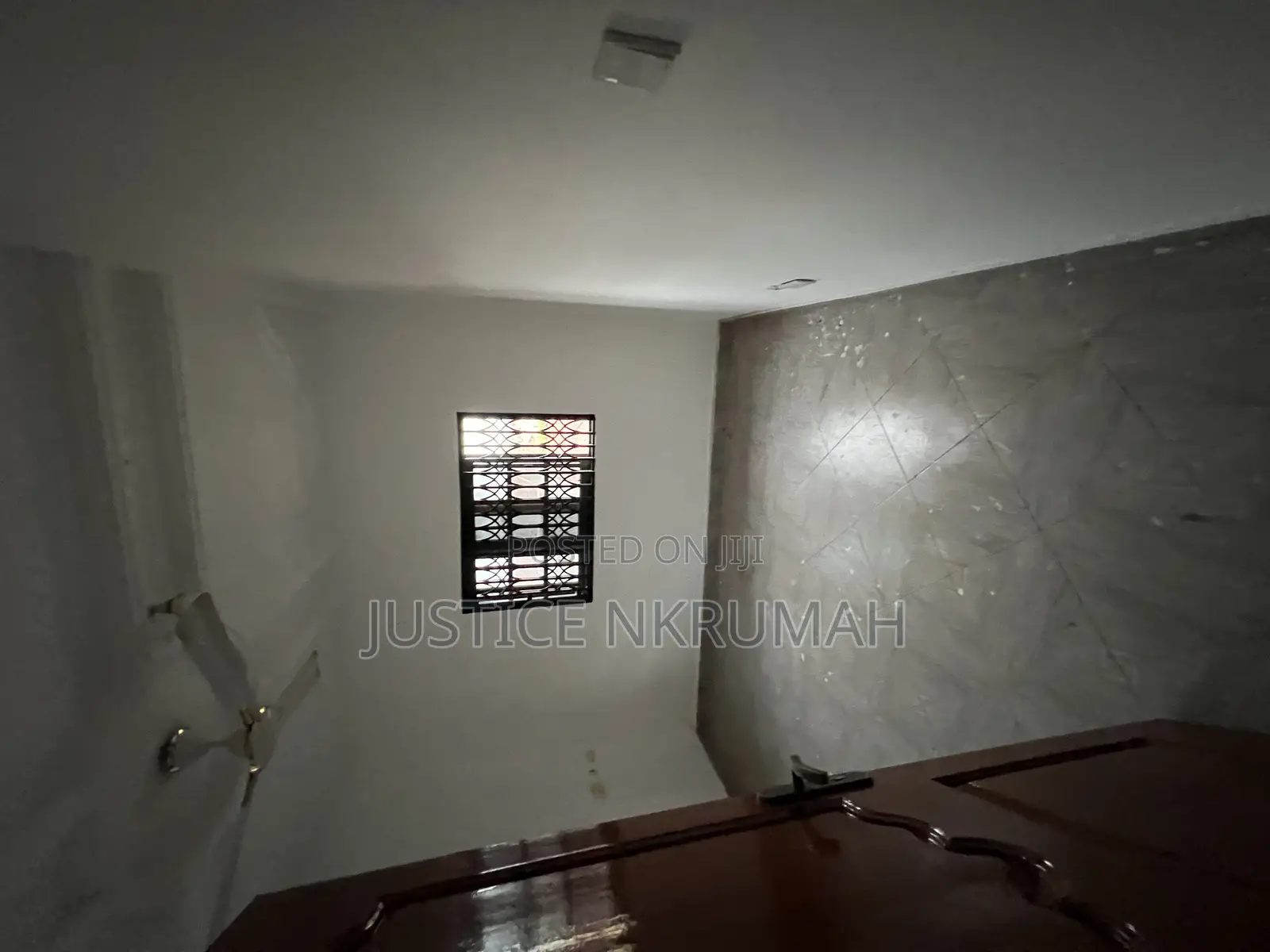 3bdrm Apartment in Mr Justice Estate, Old Barrier for rent