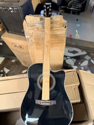 Yamaha Semi-acoustic Guitar