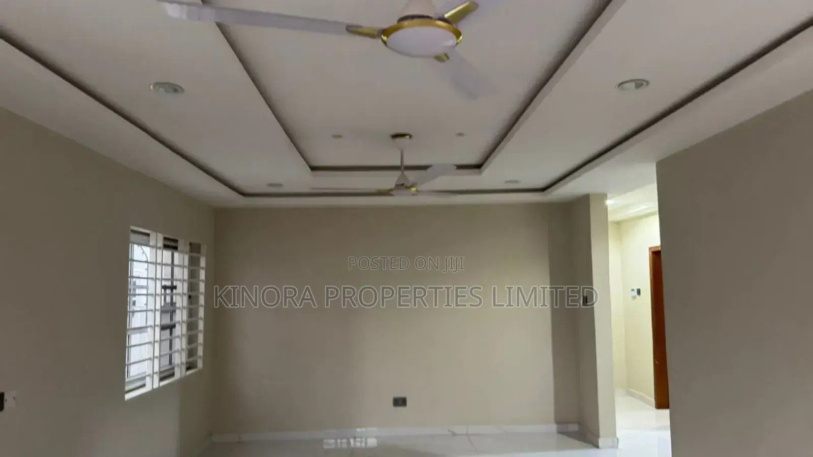 5bdrm Duplex in Tema for sale