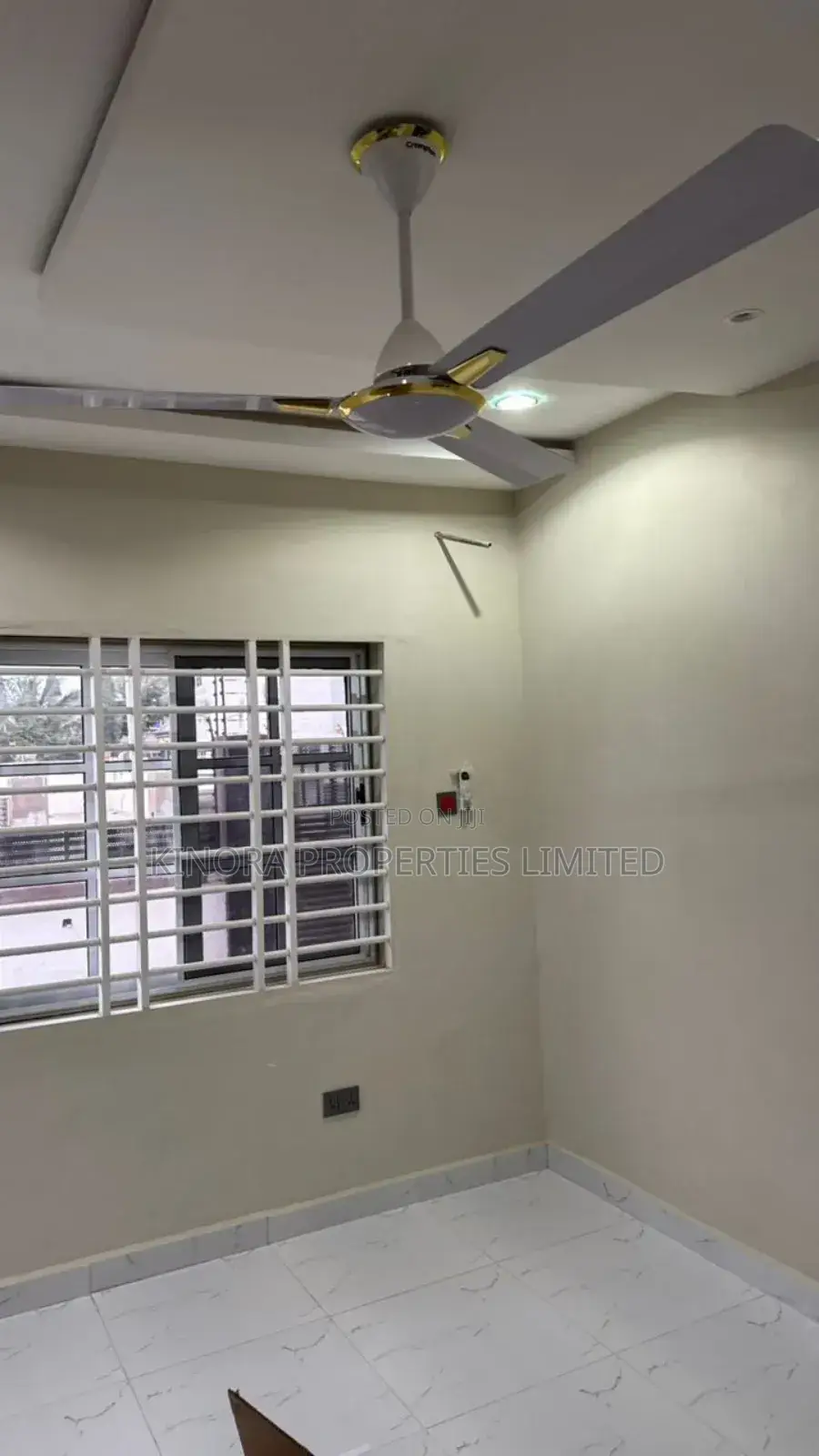 5bdrm Duplex in Tema for sale
