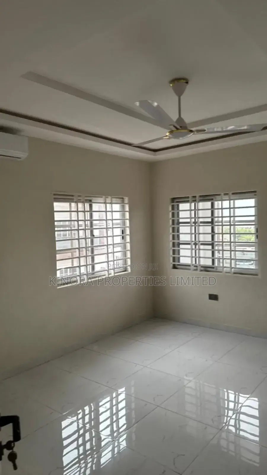 5bdrm Duplex in Tema for sale