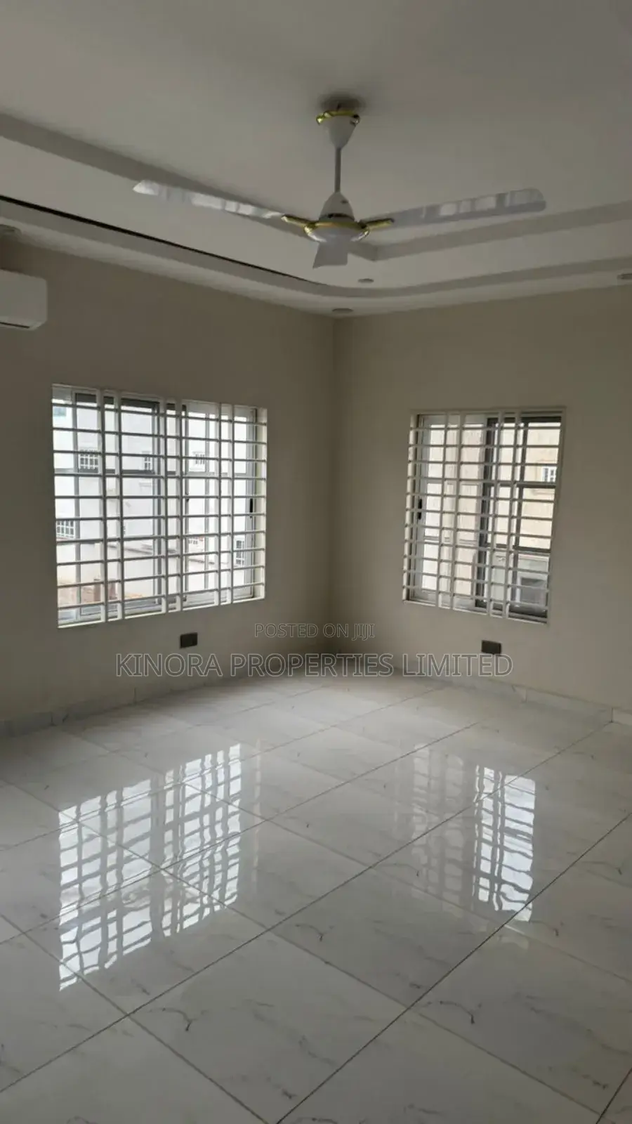 5bdrm Duplex in Tema for sale