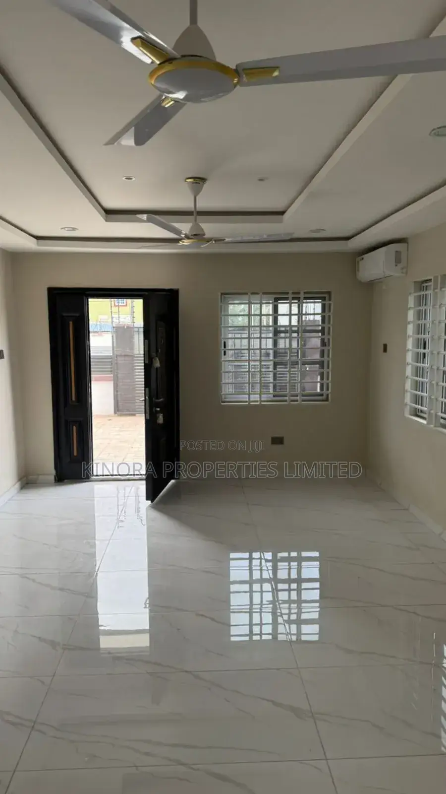 5bdrm Duplex in Tema for sale