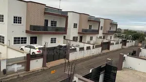 5bdrm Duplex in Tema for sale