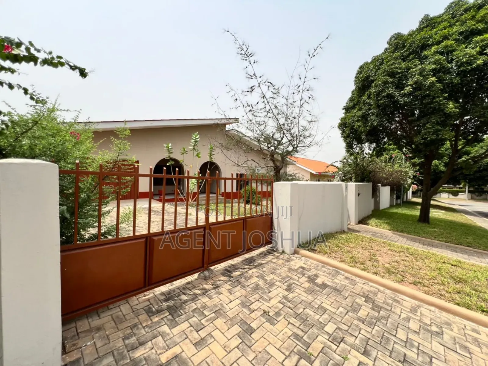 3bdrm House in Regimanuel Golden, Spintex for rent