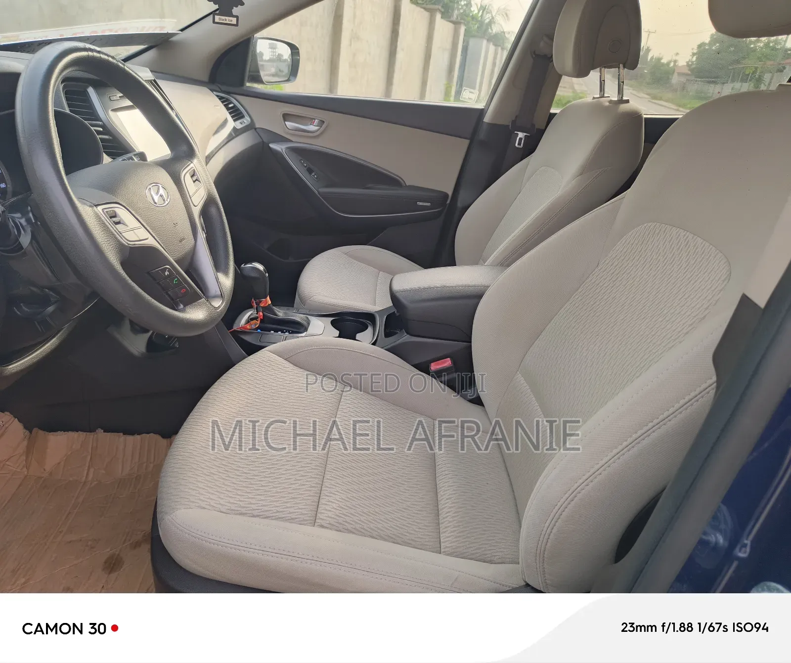 Hyundai Santa Fe SE AWD 2017 Blue