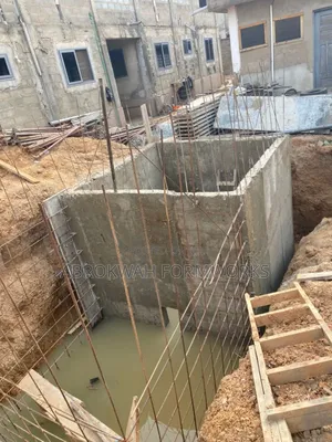 Metal Molds for Ur Mahole, Retaining Wall, Lift, Pillars Etc