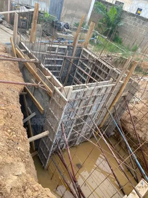 Metal Molds for Ur Mahole, Retaining Wall, Lift, Pillars Etc