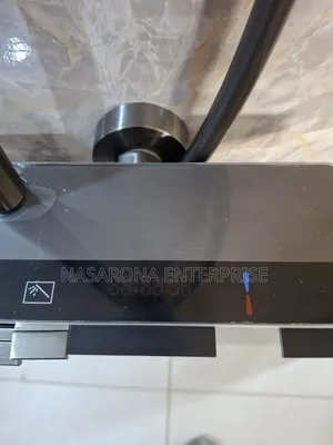 4 in 1 Piano Style Shower System With Thermostat (Cgh04)