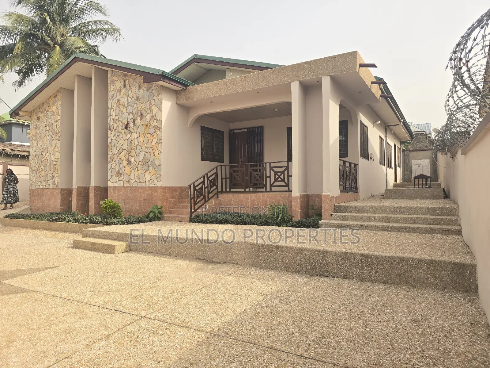 4bdrm House in Nyankyerenyease, Kumasi Metropolitan for sale