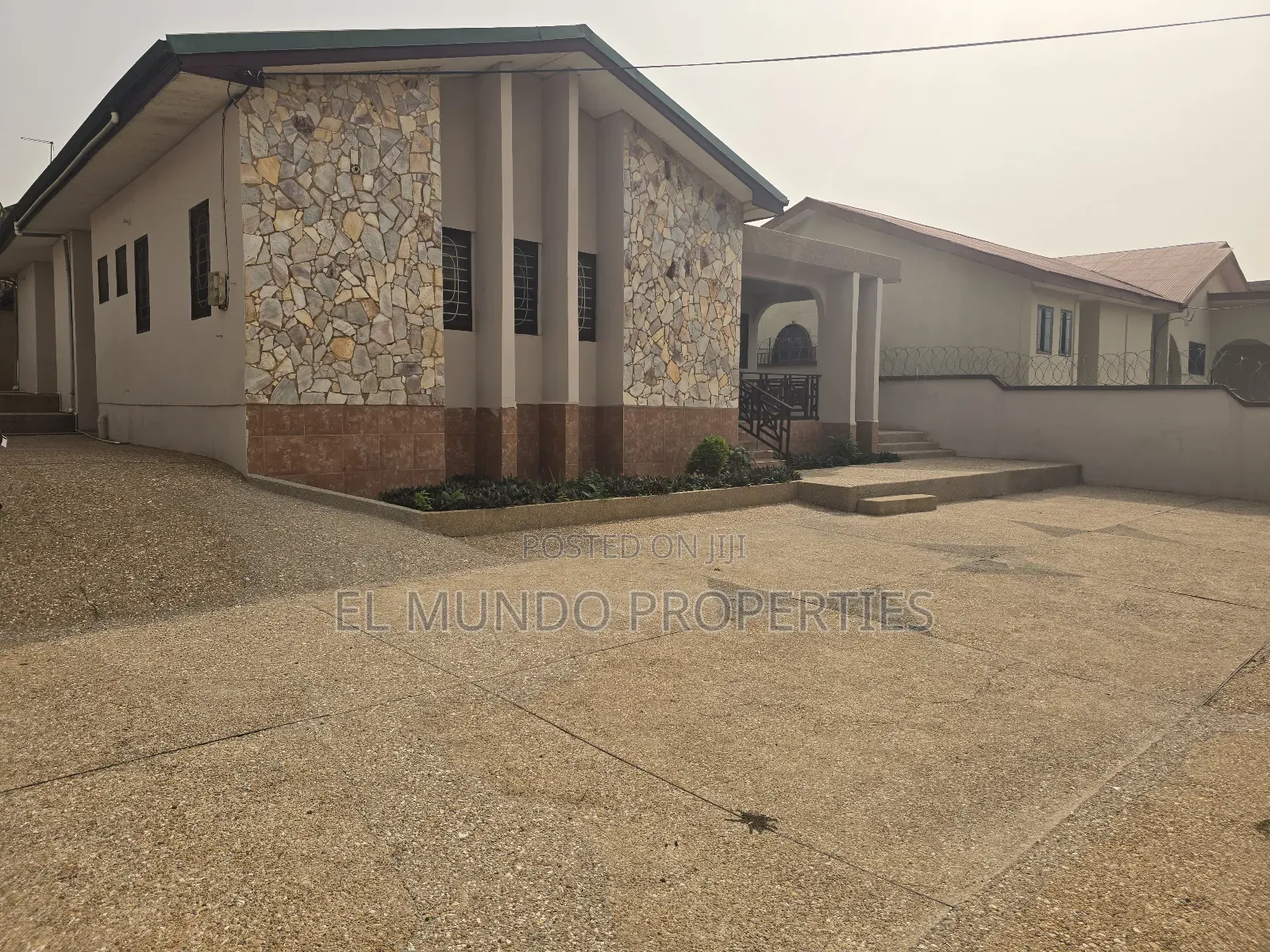 4bdrm House in Nyankyerenyease, Kumasi Metropolitan for sale