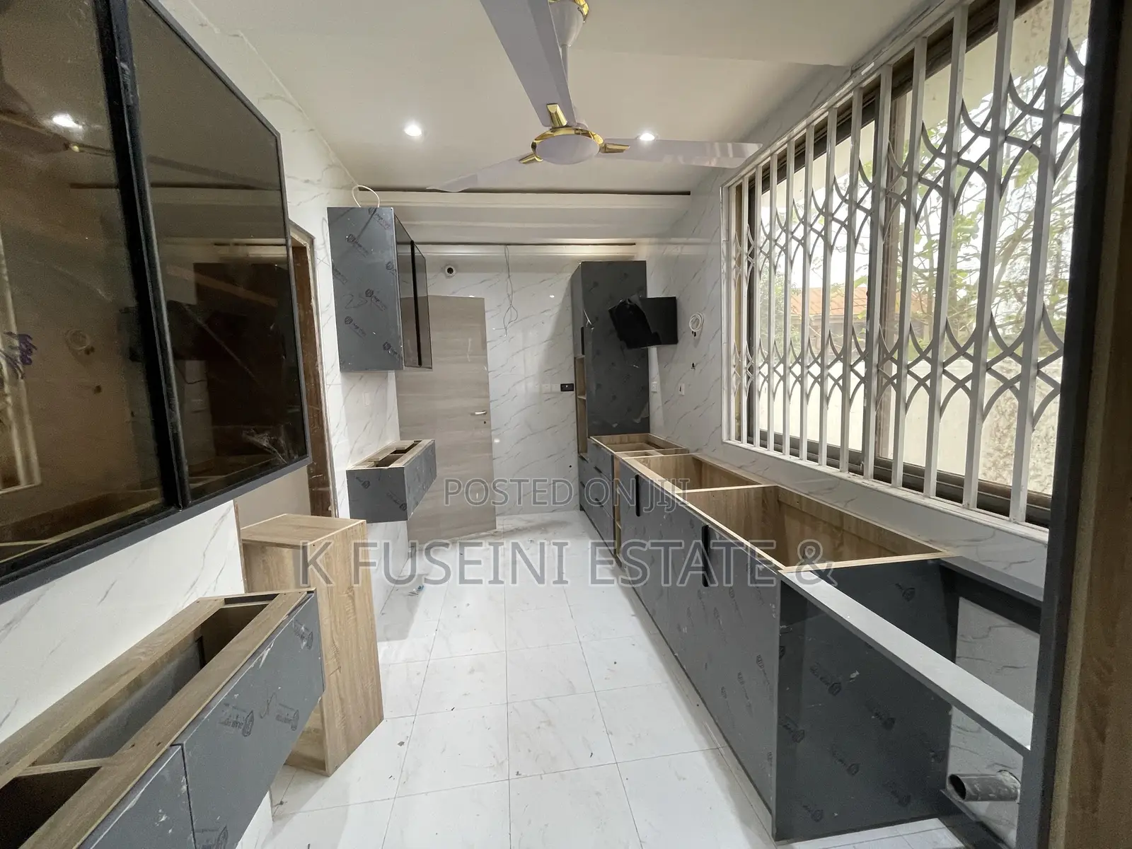 4bdrm House in K Fuseini Estate, Kumasi Metropolitan for sale