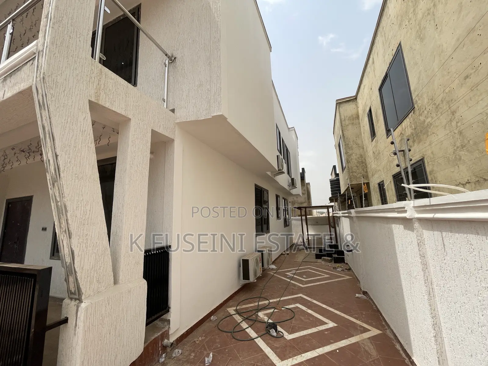4bdrm House in K Fuseini Estate, Kumasi Metropolitan for sale