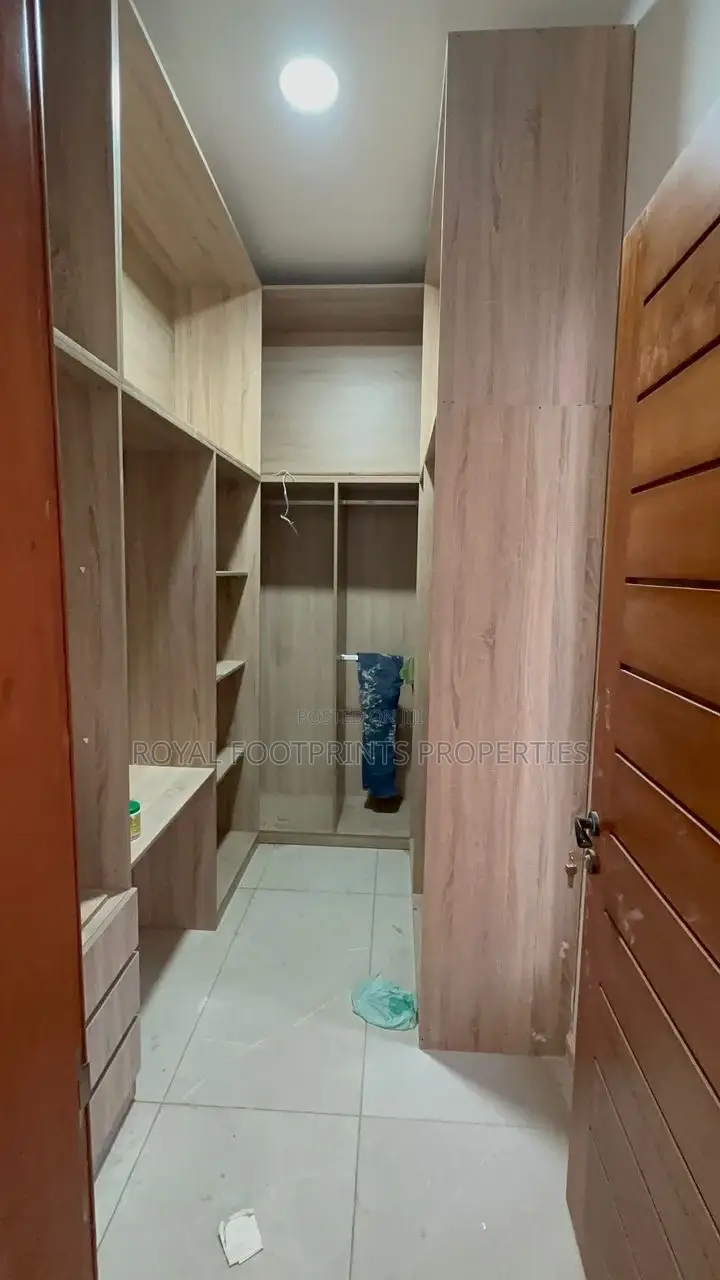 4bdrm House in Royal Footprints, East Legon for rent