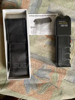 Rechargeable 928 High Power Electric Riot Control