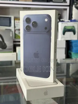 New Apple iPhone 17 Pro Max 256 GB Blue