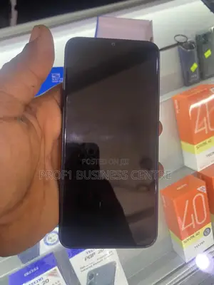 New Philips Essence 10 64 GB Black