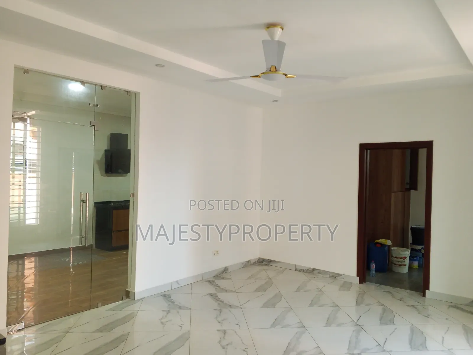 3bdrm Duplex in East Airport, Spintex for rent