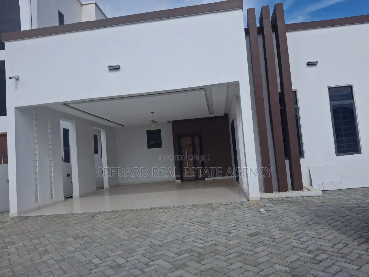 3bdrm House in East Legon for sale