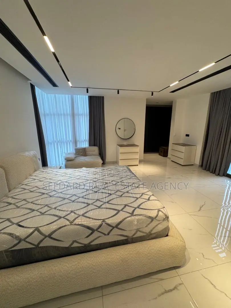 Furnished 5bdrm Mansion in Airport Residential Area for sale