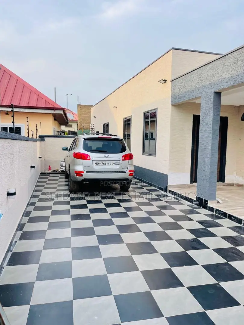 3bdrm House in Sefdard Property, Pokuase for sale