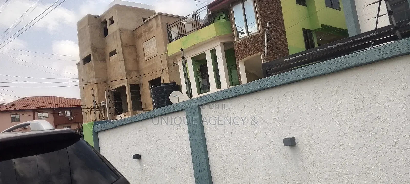 8bdrm Apartment in Spintex for sale