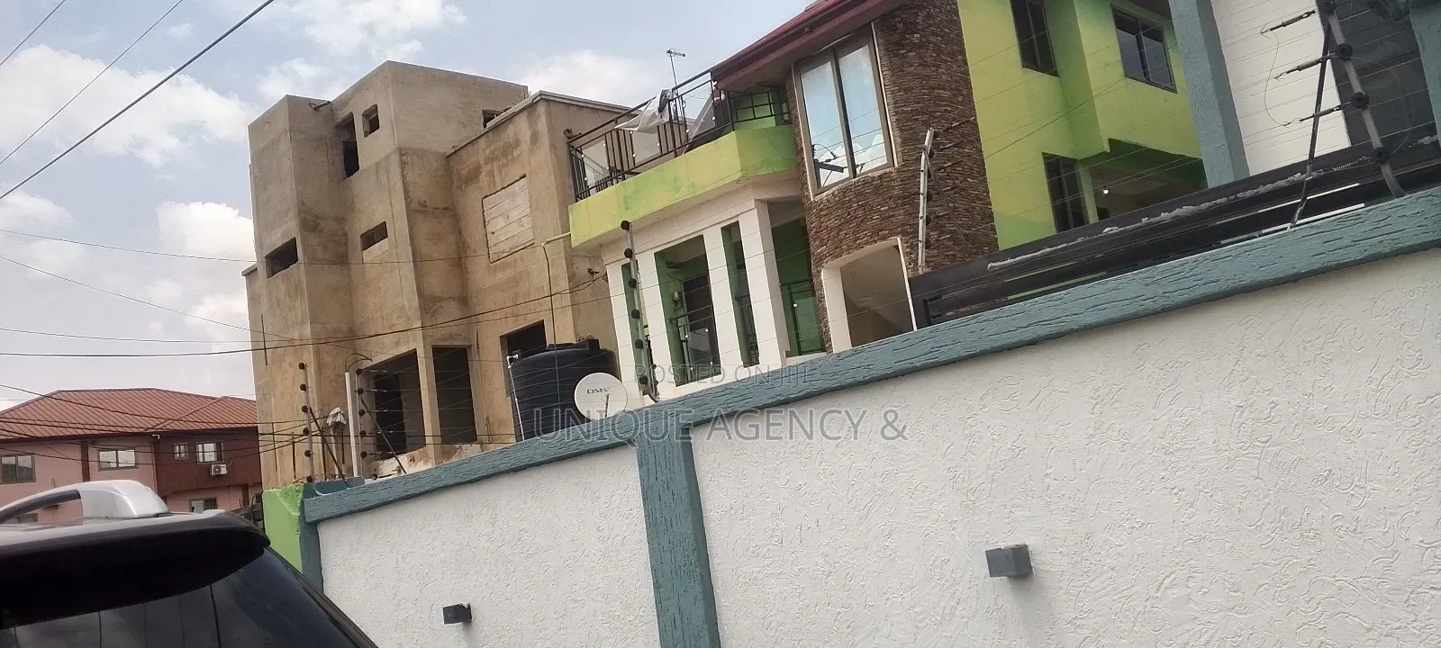 8bdrm Apartment in Spintex for sale