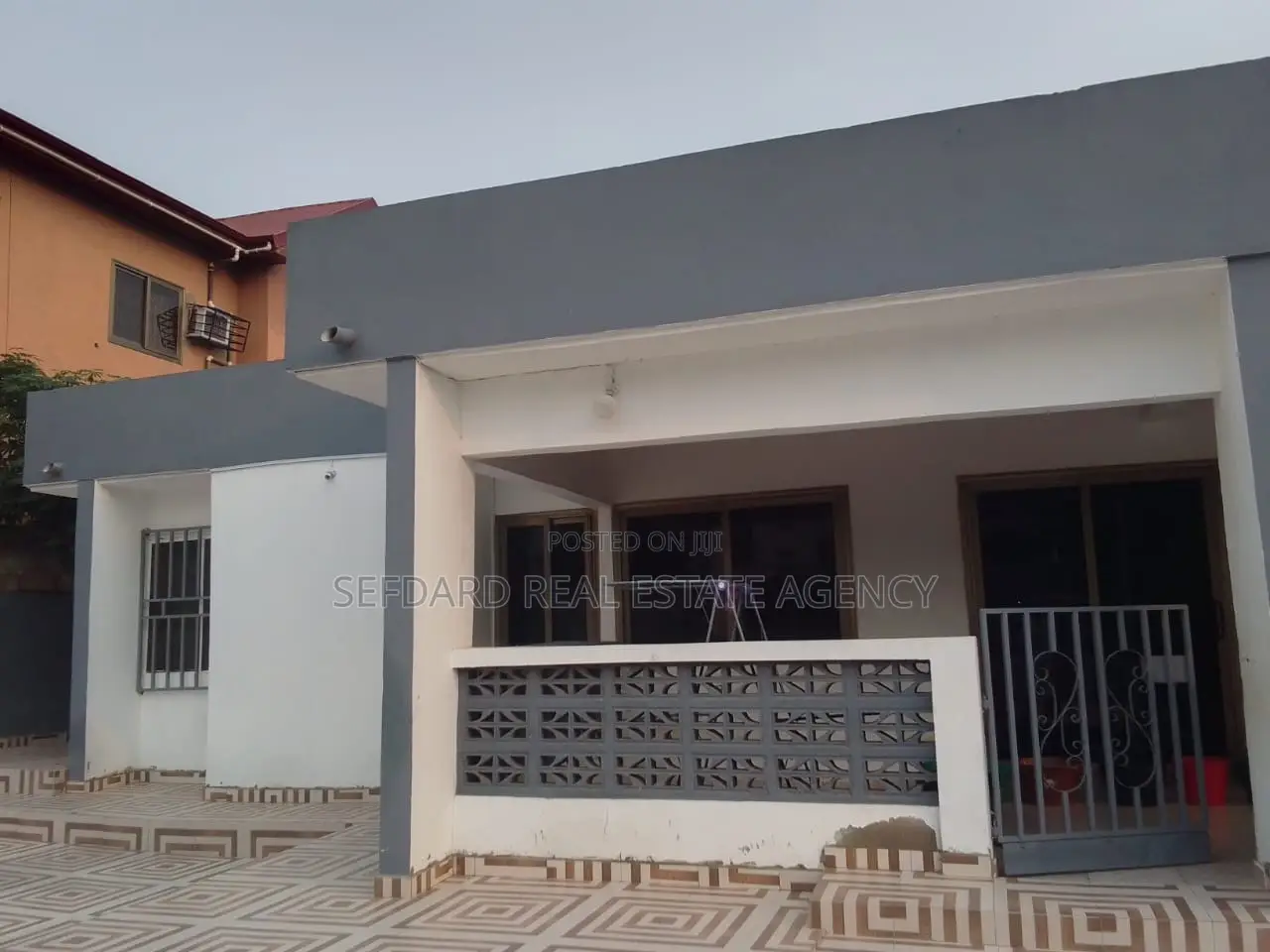 5bdrm House in Abelemkpe for rent