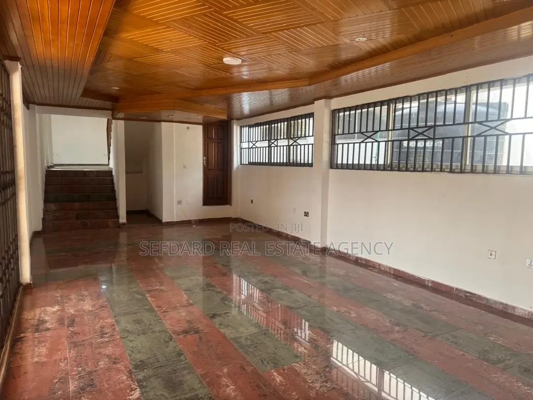 5bdrm House in Abelemkpe for rent