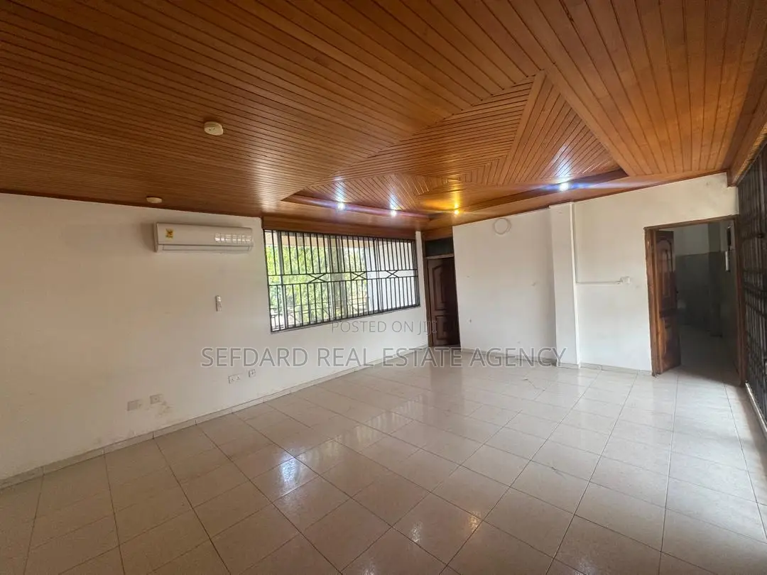 5bdrm House in Abelemkpe for rent