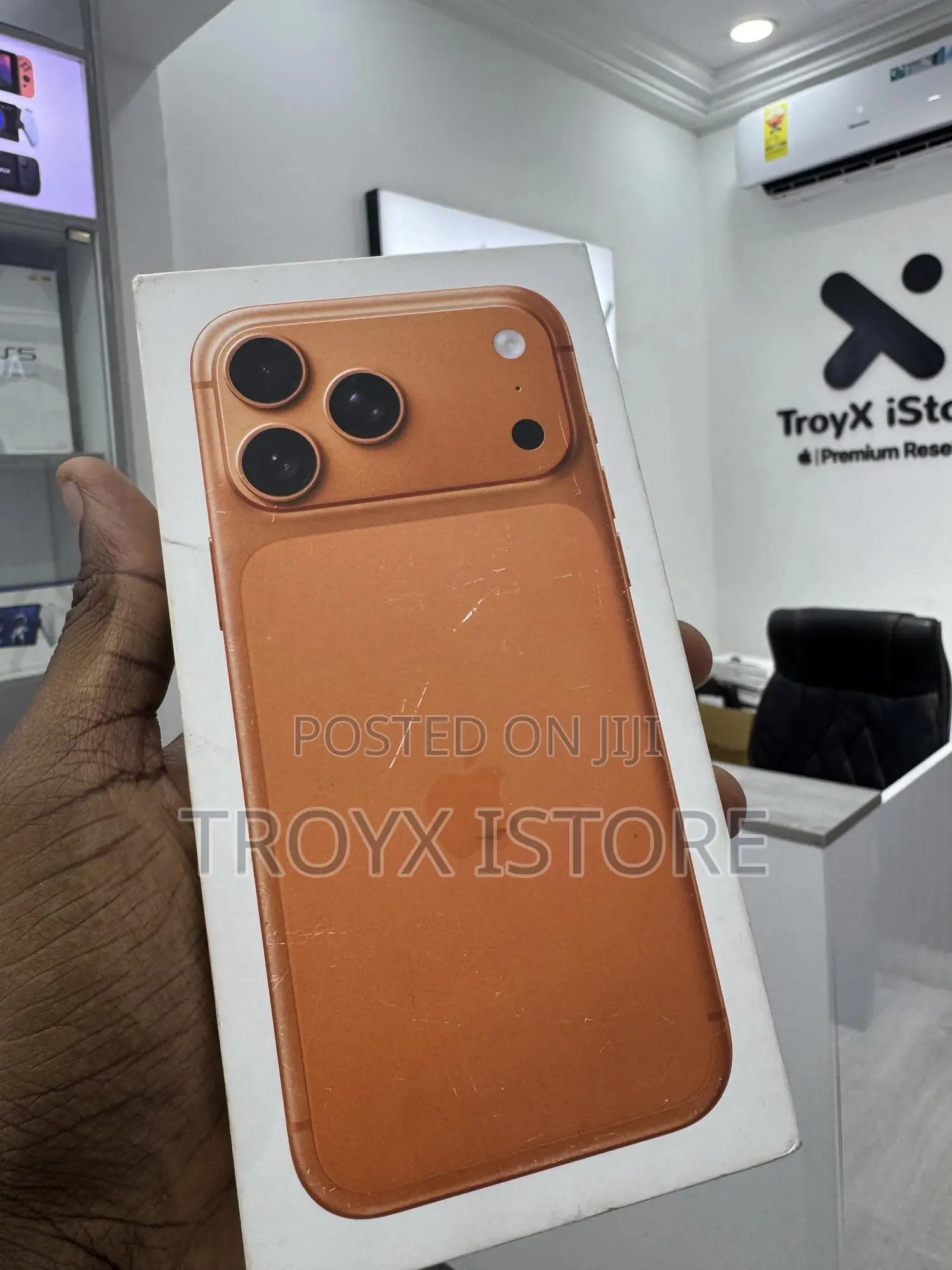 New Apple iPhone 17 Pro Max 256 GB Orange