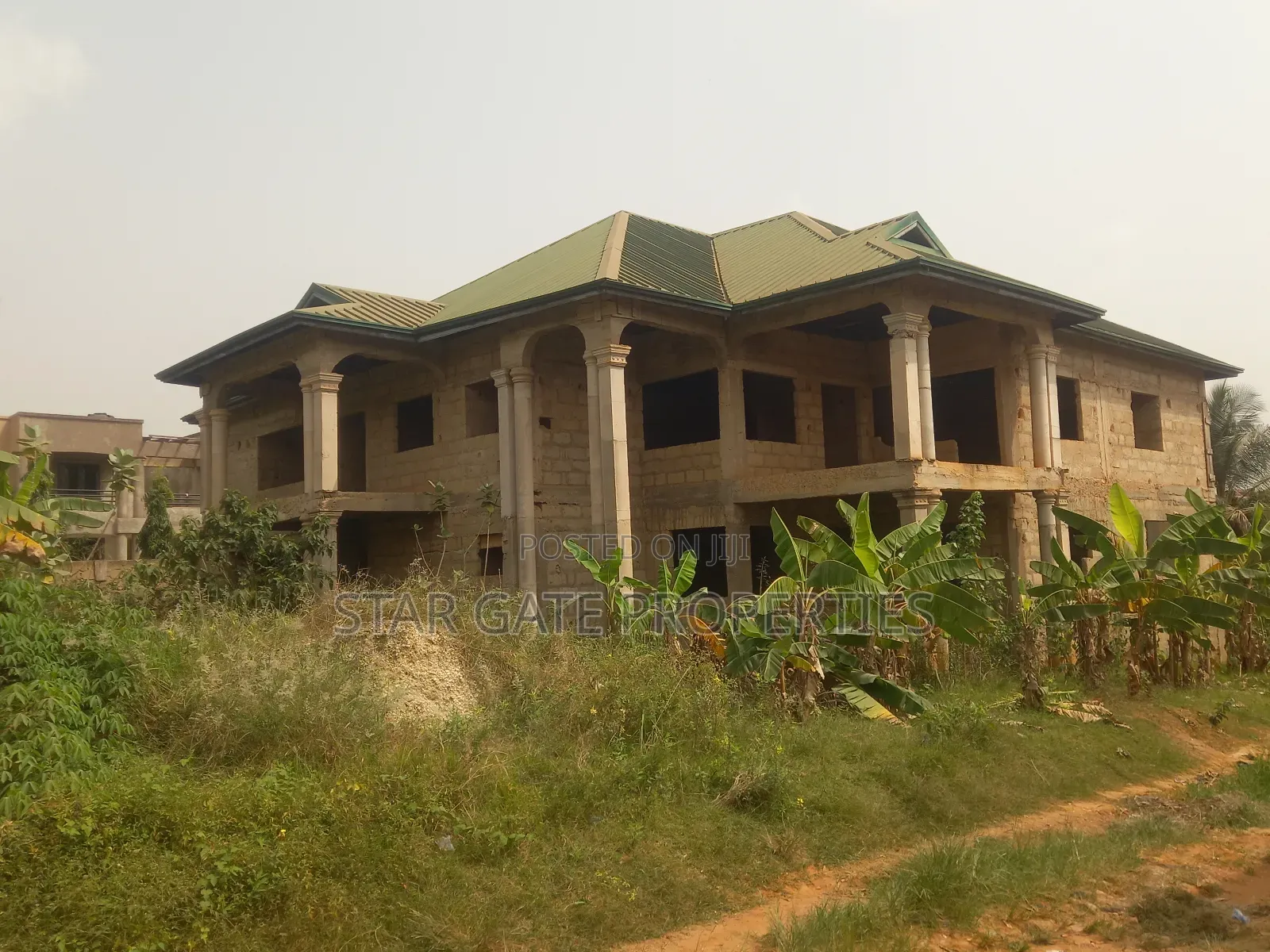 9bdrm House in Pakyi No 2. Santasi, Kumasi Metropolitan for sale