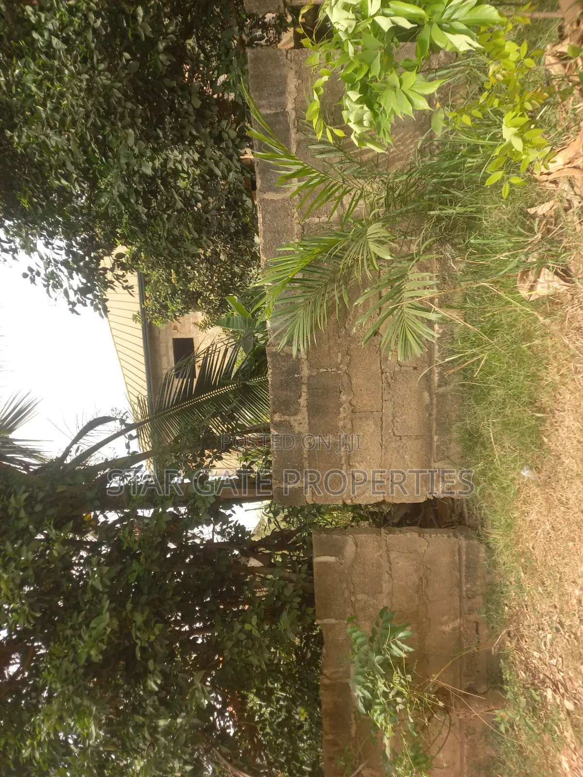 9bdrm House in Pakyi No 2. Santasi, Kumasi Metropolitan for sale