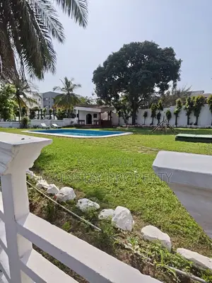 5bdrm House in Mainstay Estates, Airport Residential Area for sale