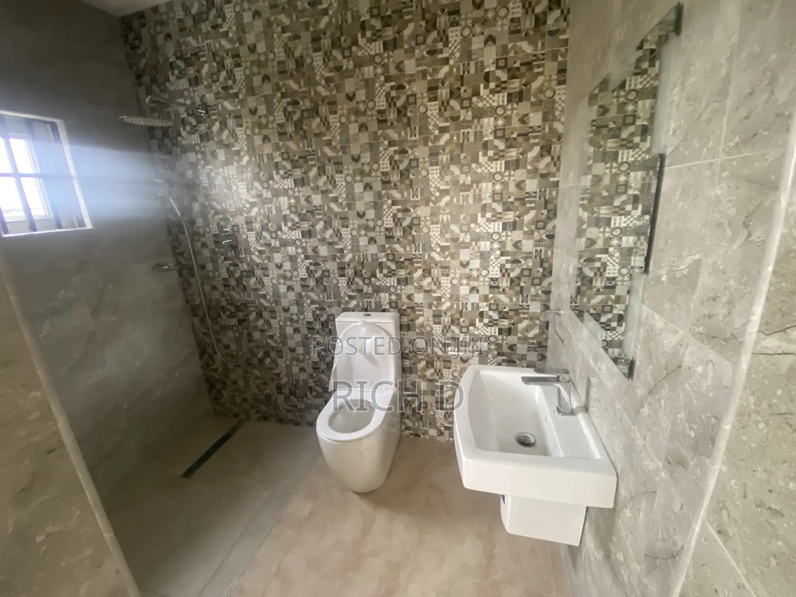 2bdrm Apartment in Prampram for rent
