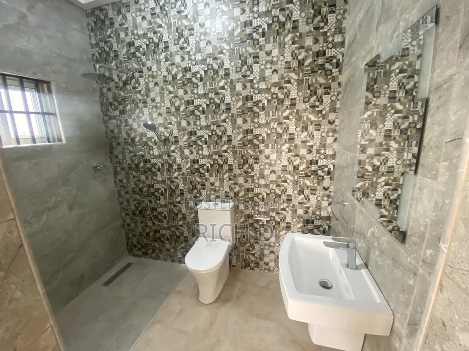 2bdrm Apartment in Prampram for rent