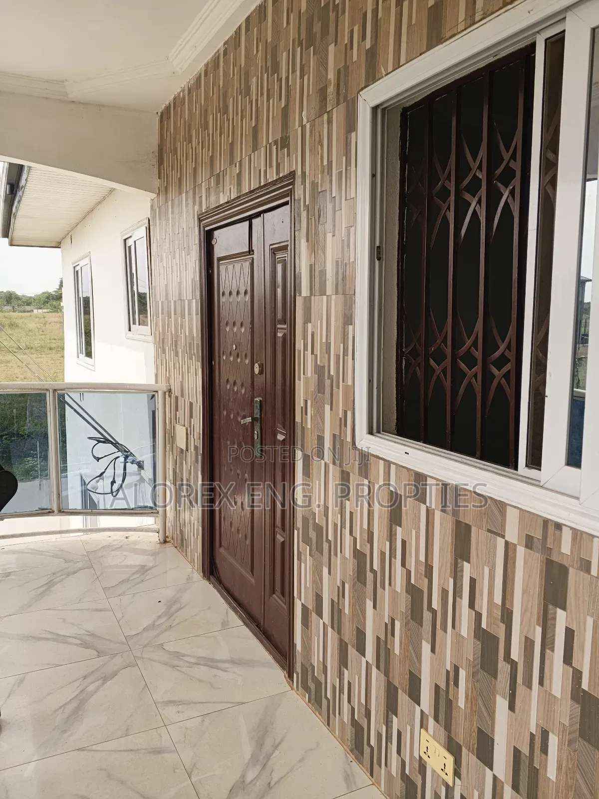 3bdrm Apartment in Amanfro, Adenta for rent