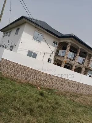 3bdrm Apartment in Amanfro, Adenta for rent
