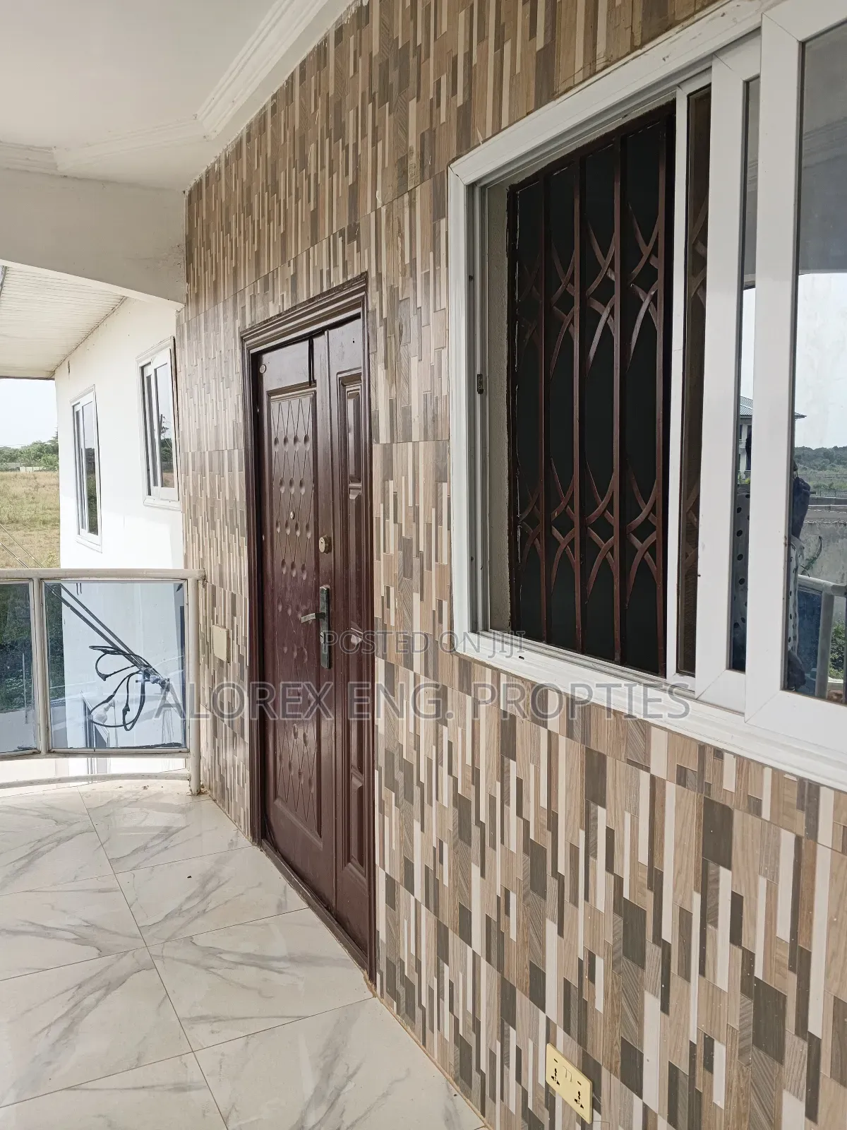 3bdrm Apartment in Amanfro, Adenta for rent