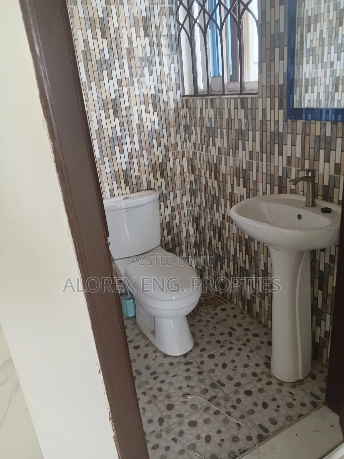 3bdrm Apartment in Amanfro, Adenta for rent