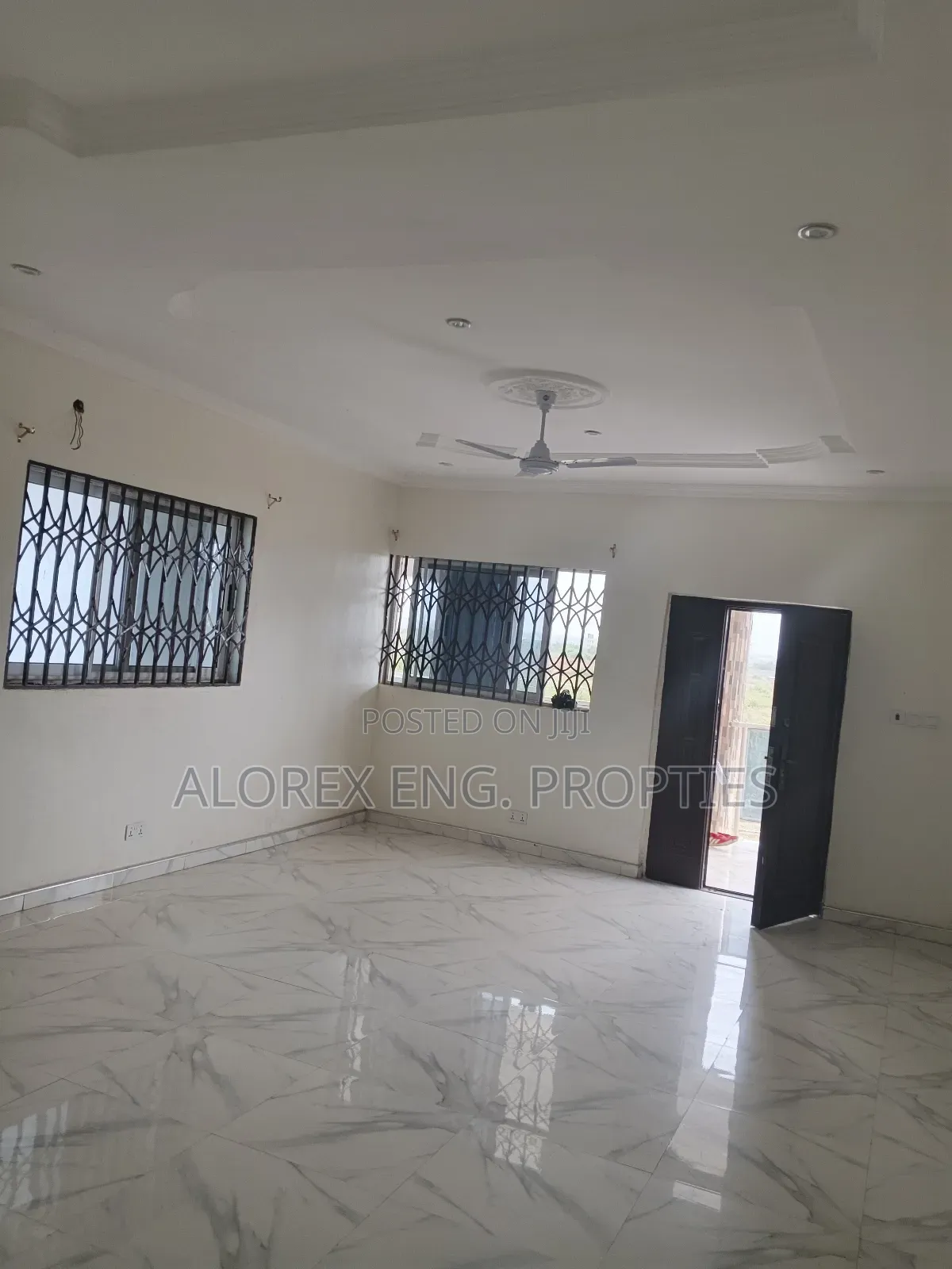 3bdrm Apartment in Amanfro, Adenta for rent