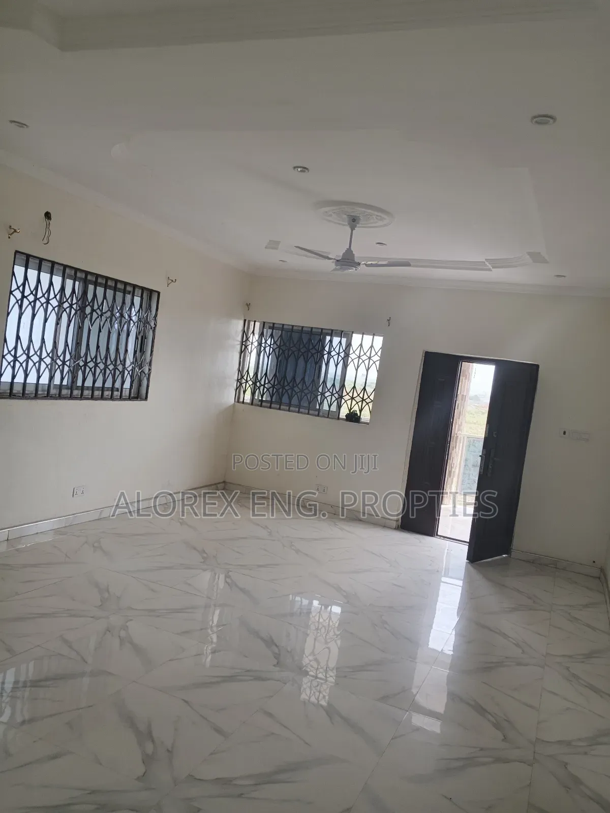 3bdrm Apartment in Amanfro, Adenta for rent