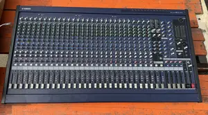 Yamaha Mg24/14fx Analog Mixing Console.